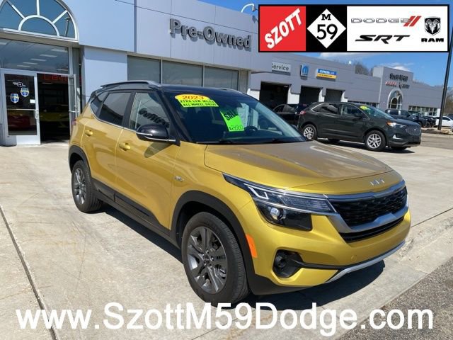 Used 2023 Kia Seltos S AWD/4WD image 1