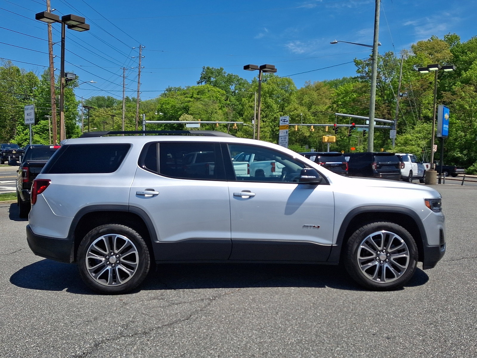Used 2020 GMC Acadia AT4 w/ LPO, Floor Liner Package AWD/4WD image 7