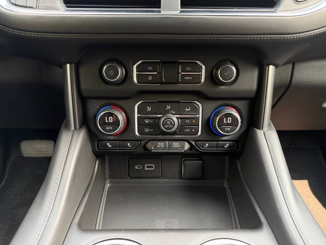 Used 2022 Chevrolet Tahoe LT AWD/4WD image 16