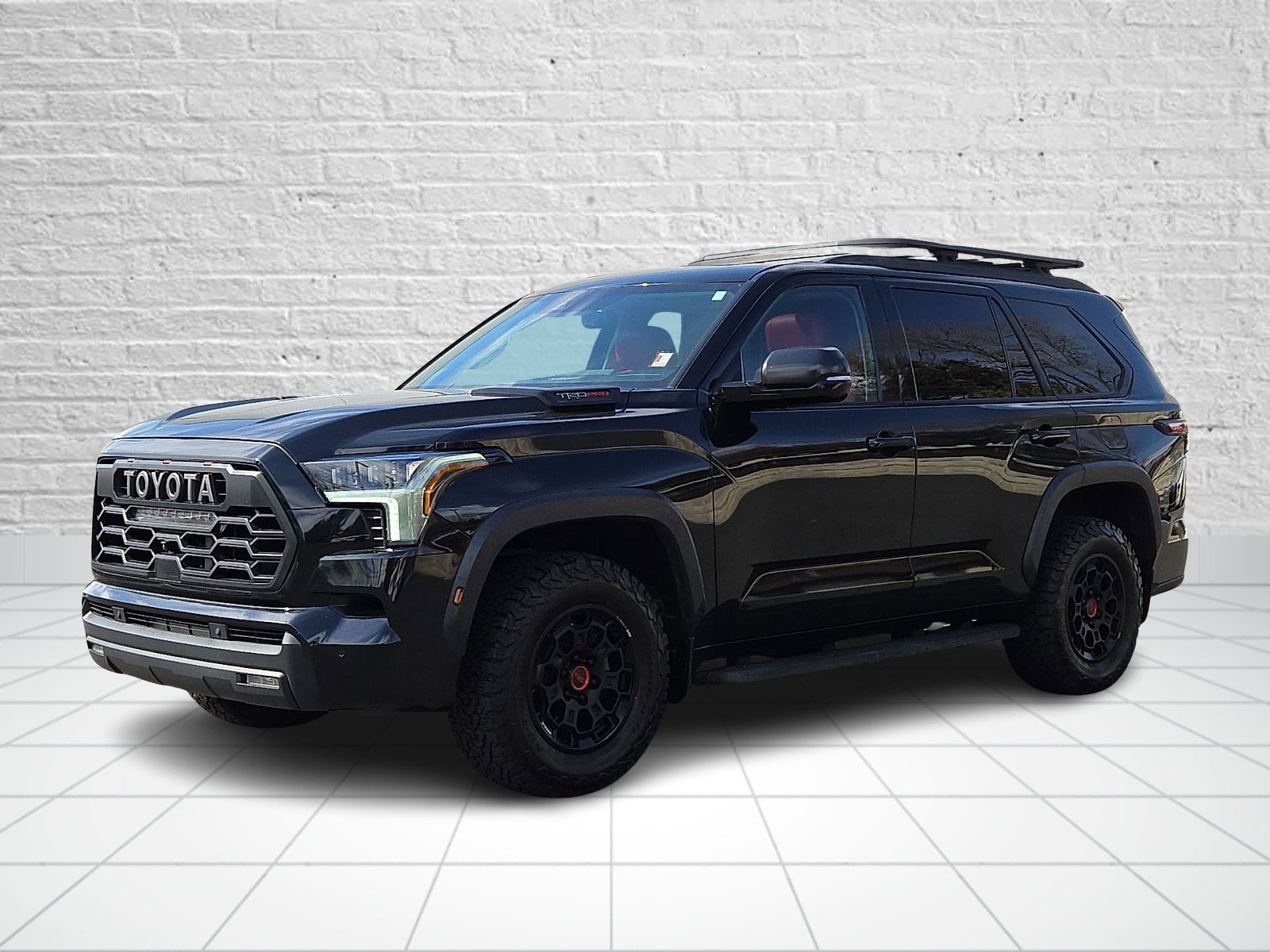 Used 2023 Toyota Sequoia TRD Pro AWD/4WD image 3
