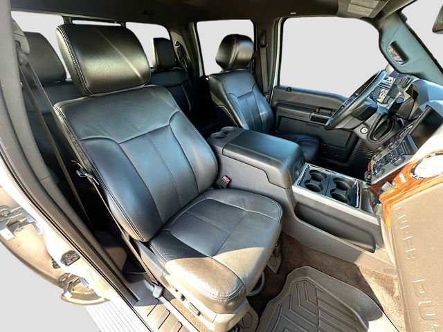 Used 2014 Ford F250 Lariat w/ Lariat Interior Package image 28