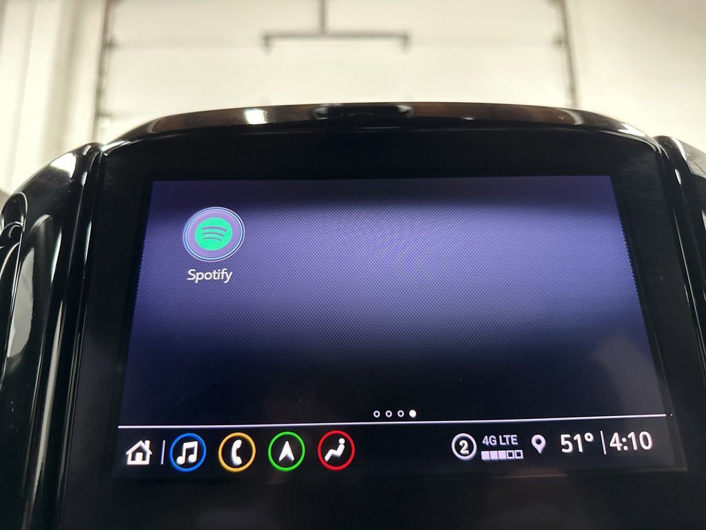 Used 2023 Chevrolet Traverse RS image 28