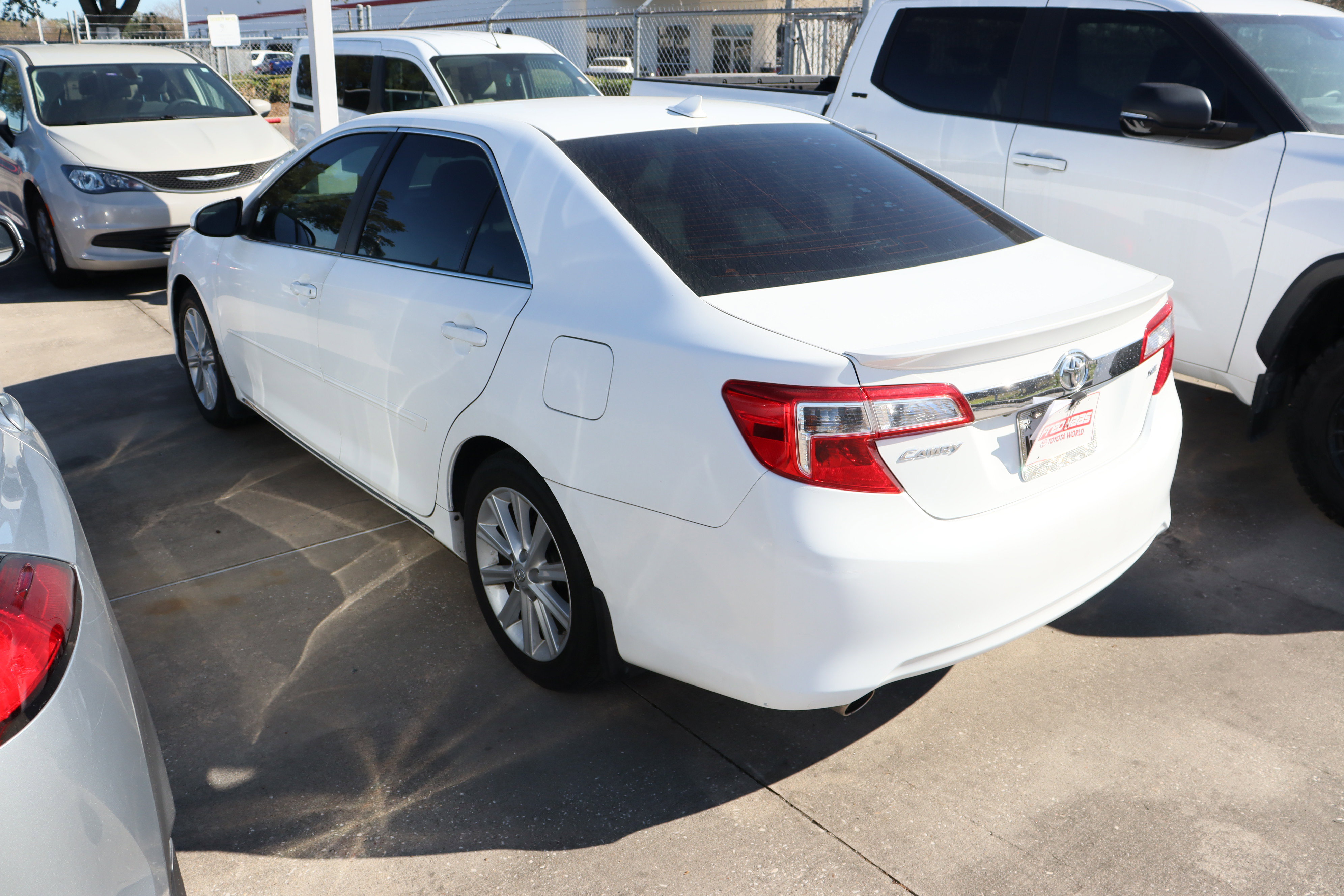 Used 2013 Toyota Camry XLE image 7