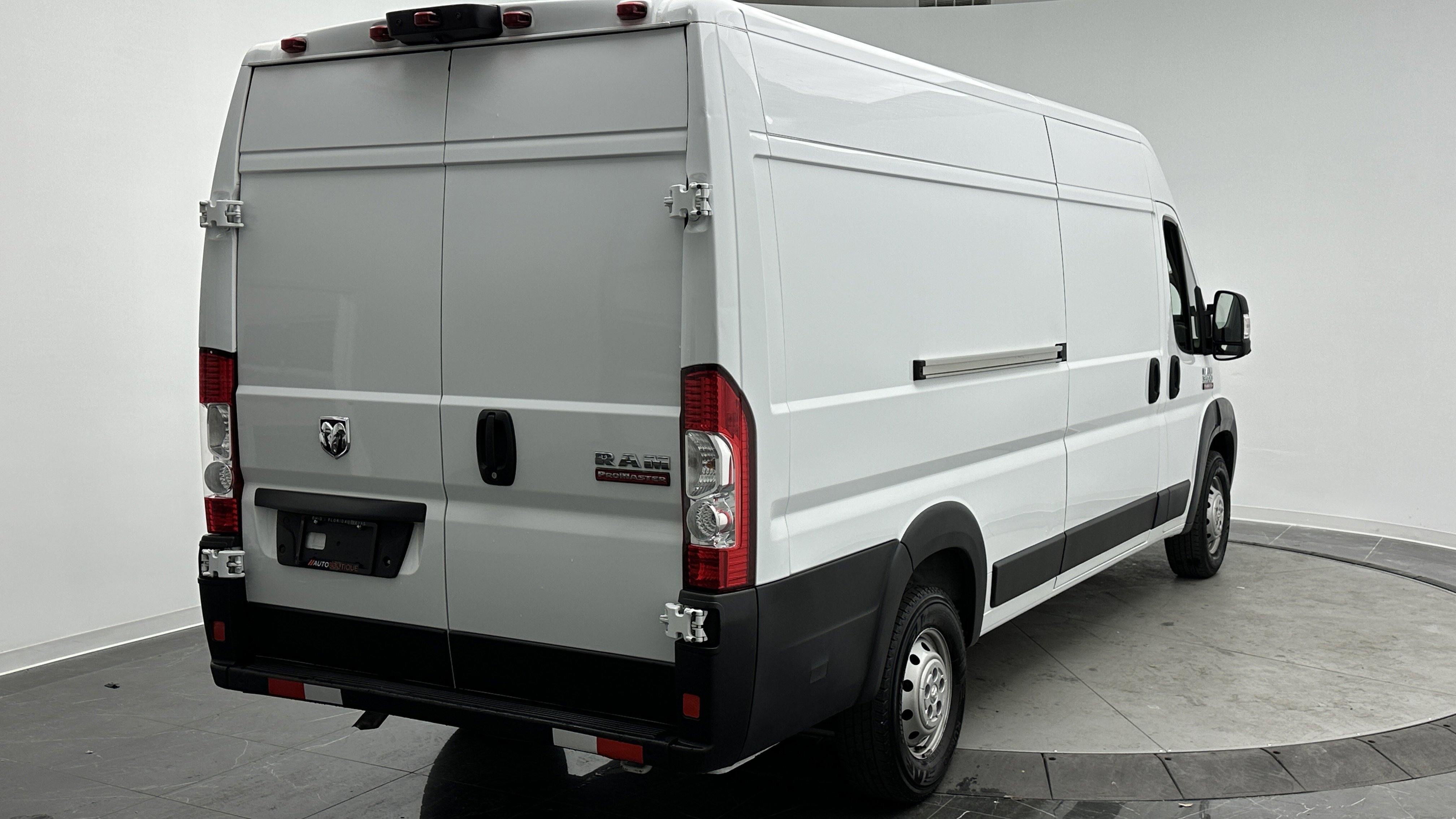 Used 2022 RAM ProMaster 3500 w/ Driver Convenience Group image 7