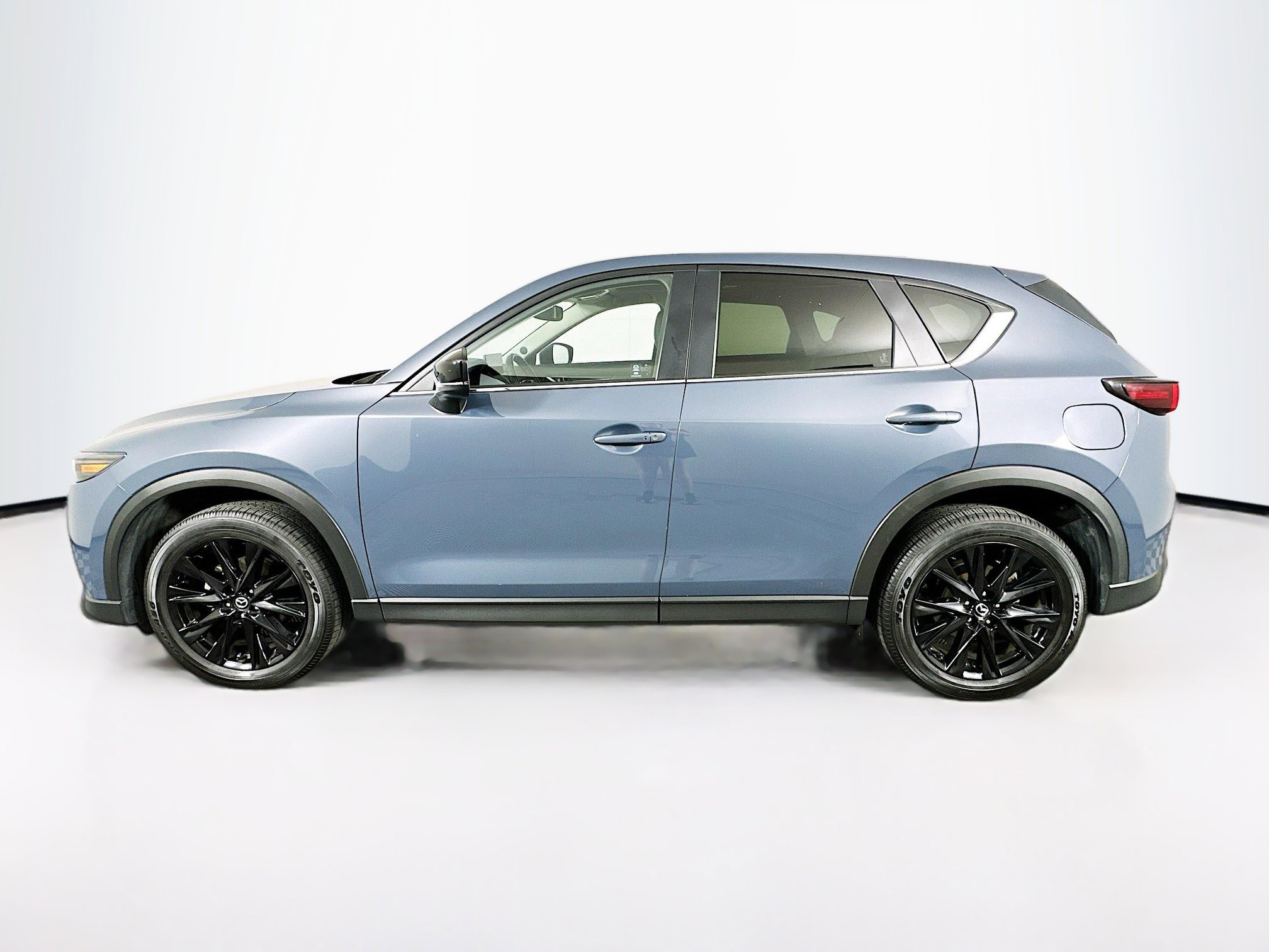 Used 2025 MAZDA CX-5 Carbon Edition image 4