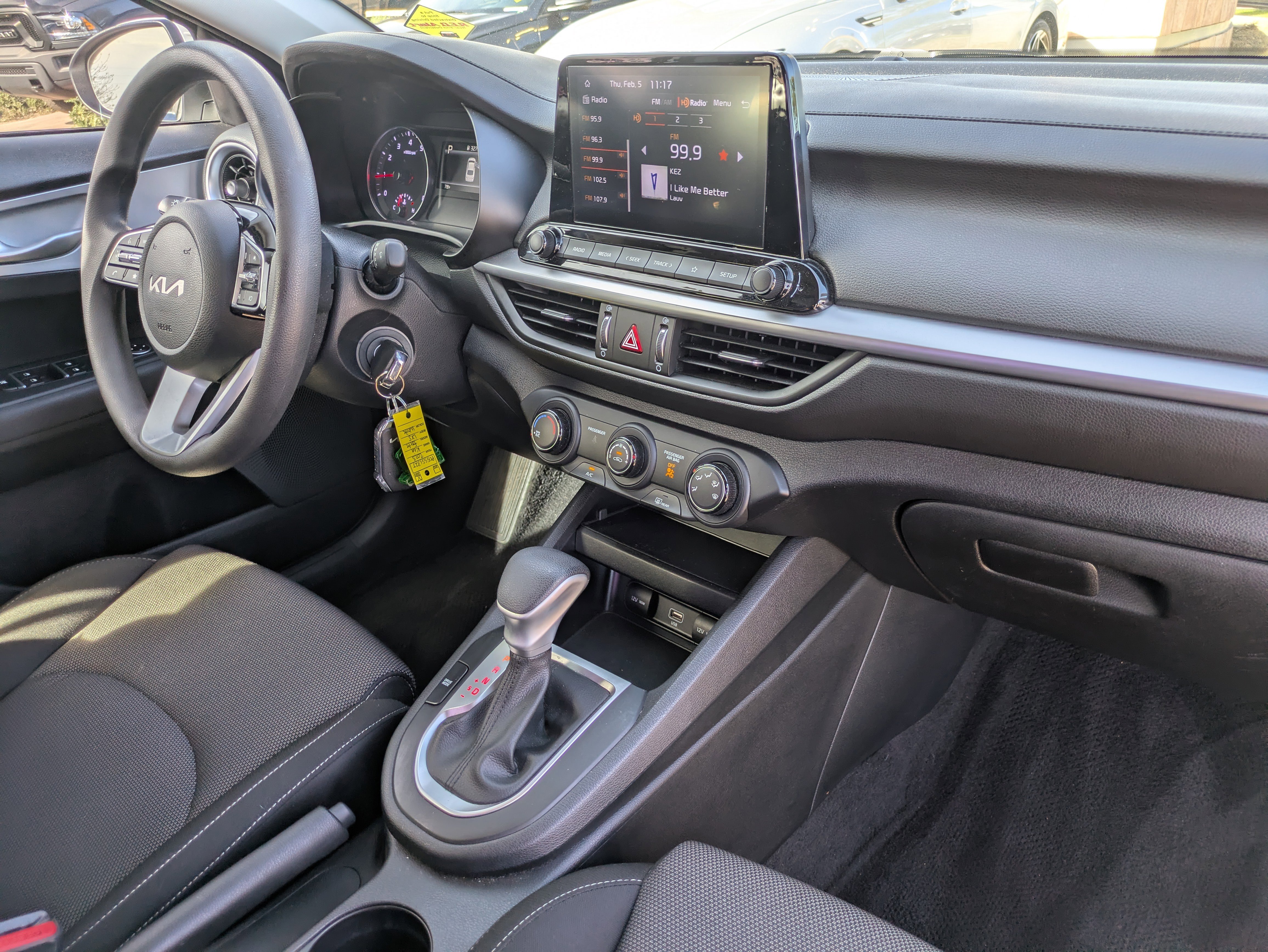 Used 2023 Kia Forte LXS image 12