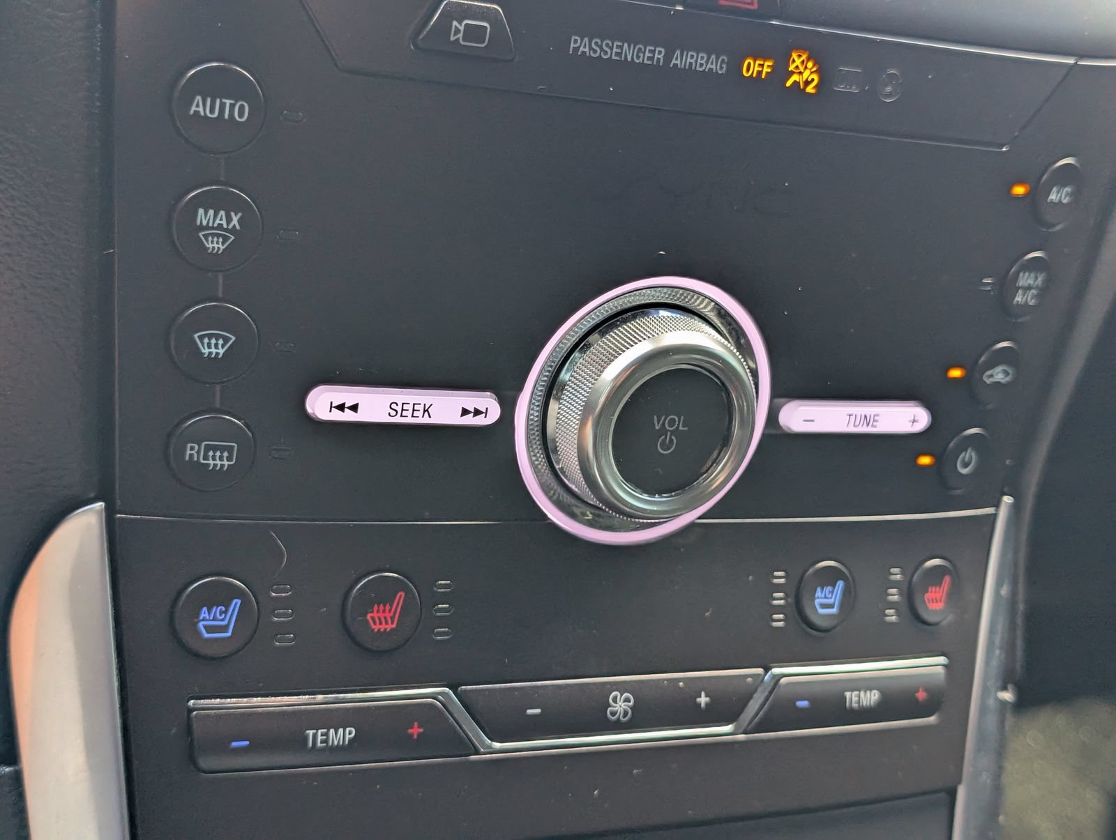 Used 2020 Ford Edge ST w/ Equipment Group 401A AWD/4WD image 26