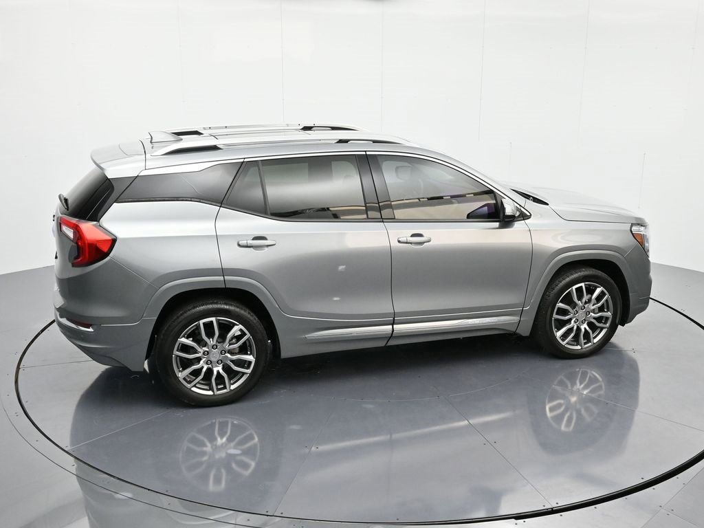 Used 2023 GMC Terrain Denali image 31