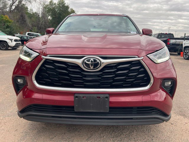 Used 2021 Toyota Highlander Limited AWD/4WD image 8
