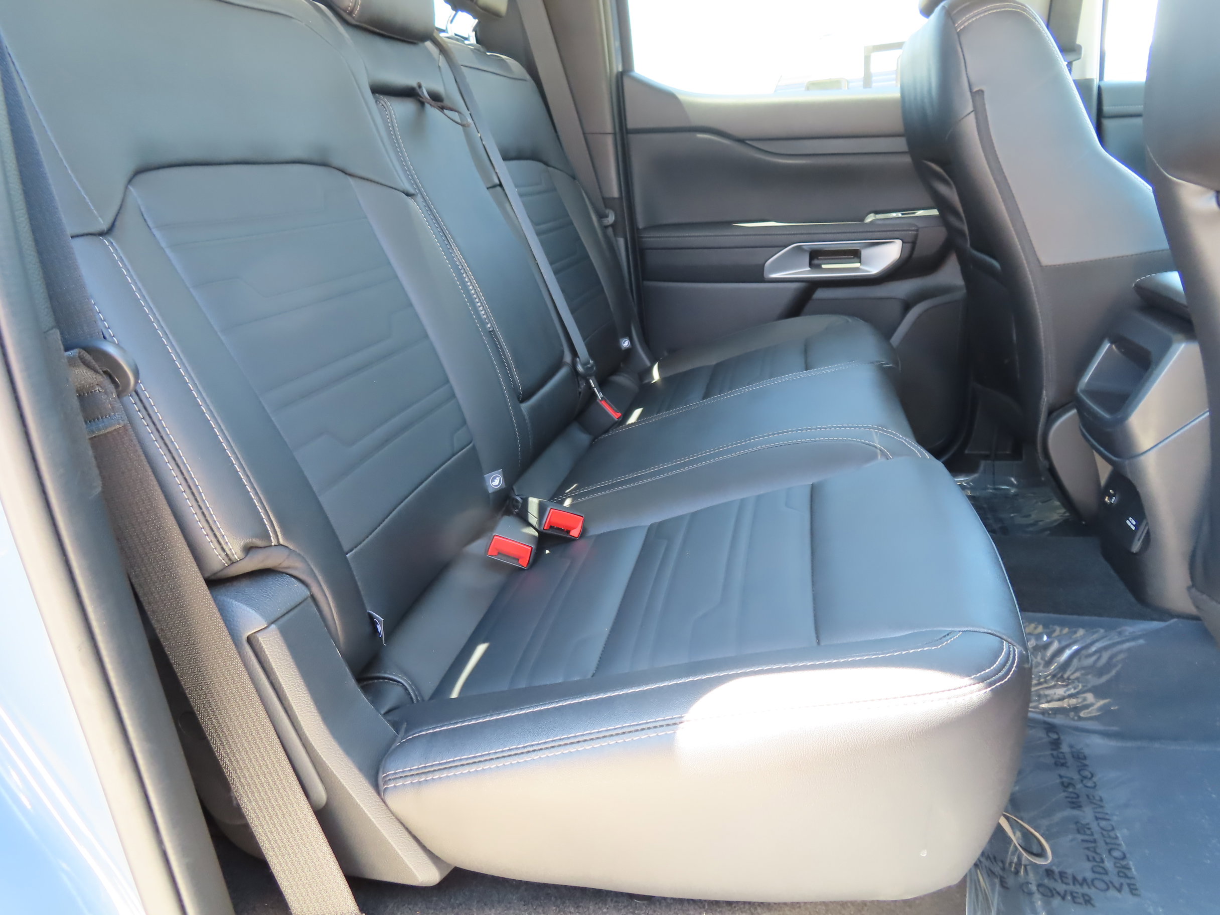 Used 2024 Ford Ranger Lariat w/ FX4 Off-Road Package AWD/4WD image 14