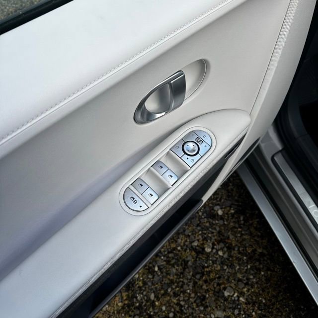 Certified 2023 Hyundai Ioniq 5 Limited AWD/4WD image 12