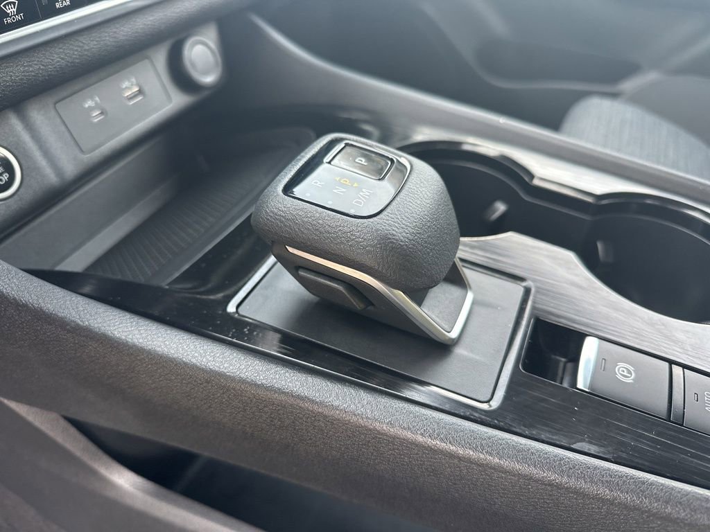 Used 2023 Nissan Rogue SV image 30