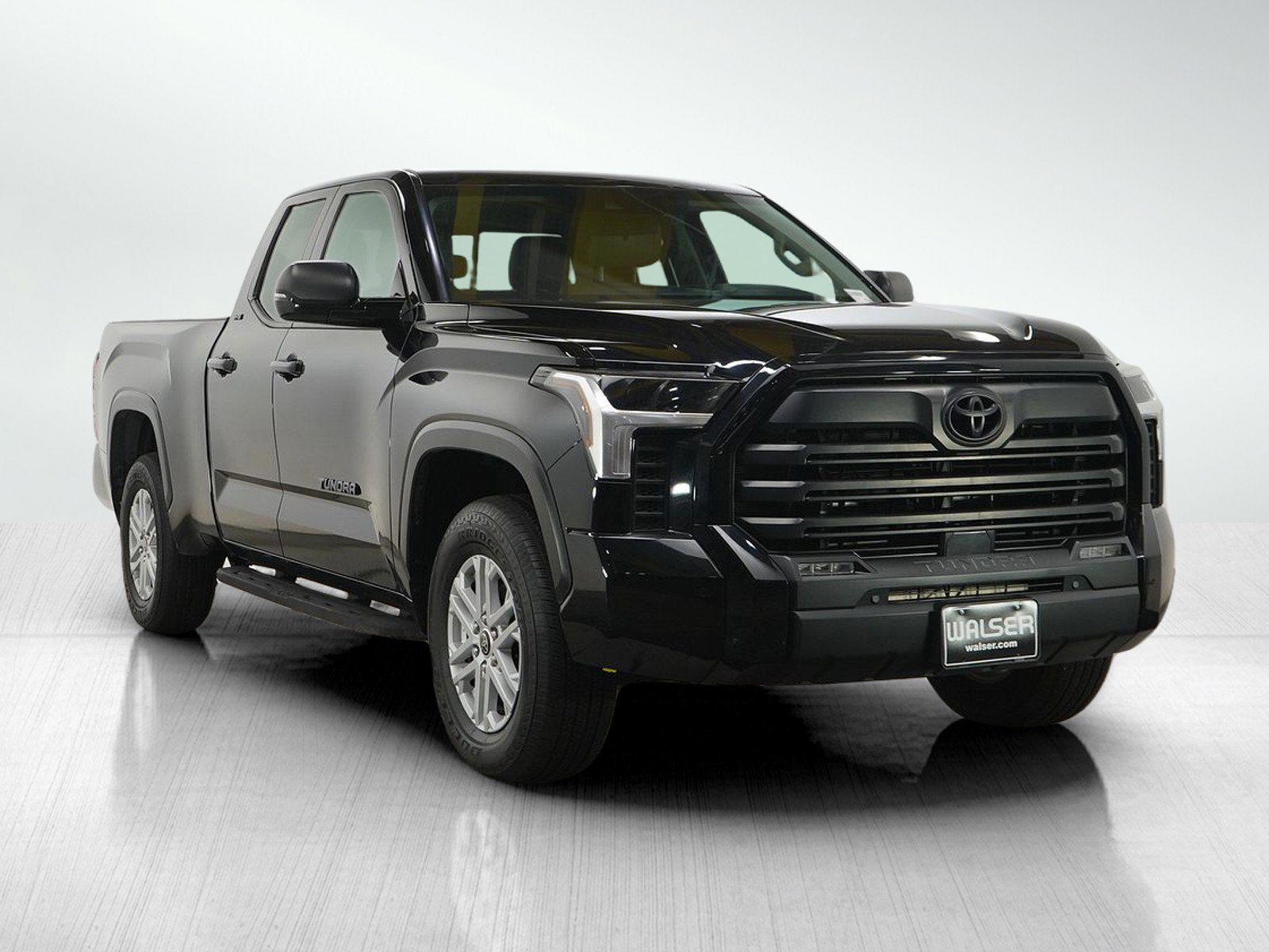 Used 2024 Toyota Tundra SR5 w/ SR5 Premium Package AWD/4WD image 7