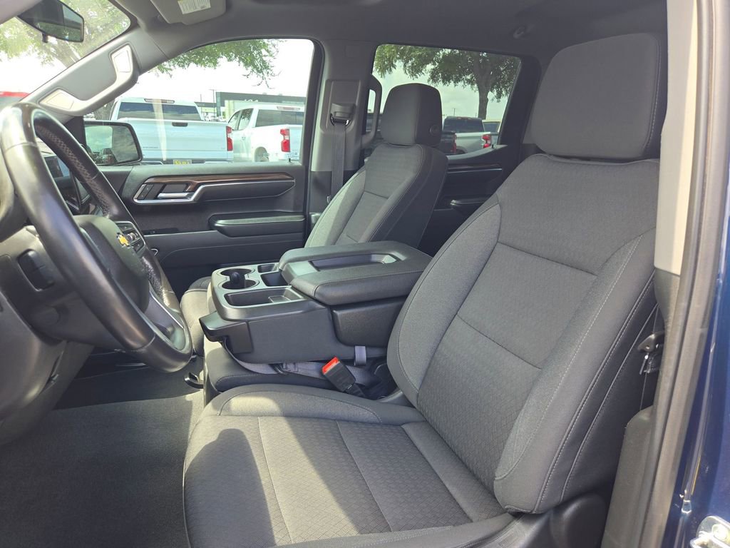 Used 2022 Chevrolet Silverado 1500 LT RWD image 10