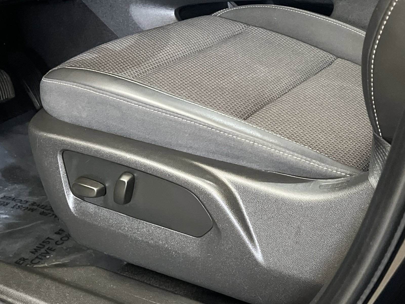 Used 2023 Buick Envision Preferred image 12