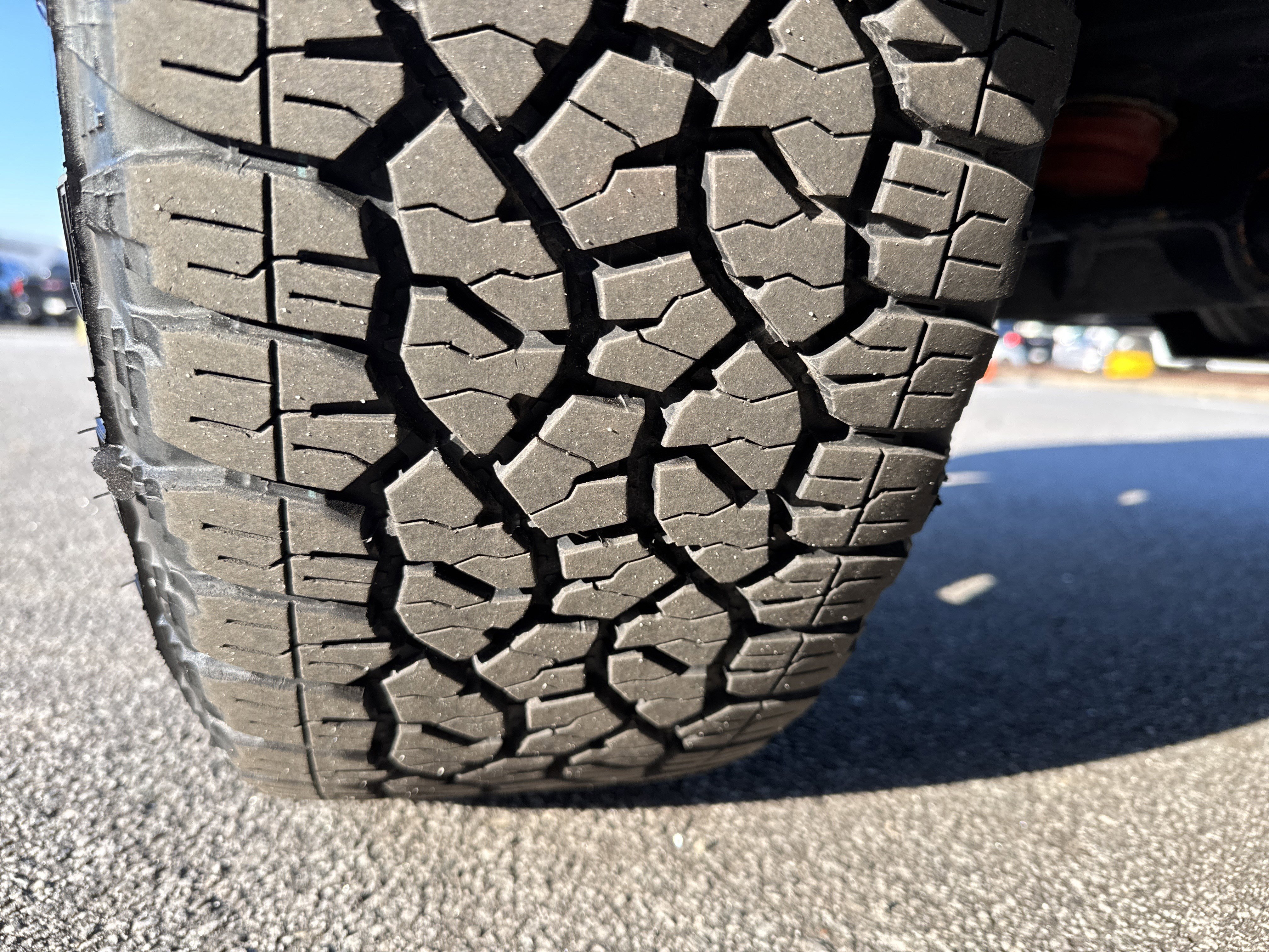 Used 2025 GMC Sierra 2500 Denali Ultimate image 12