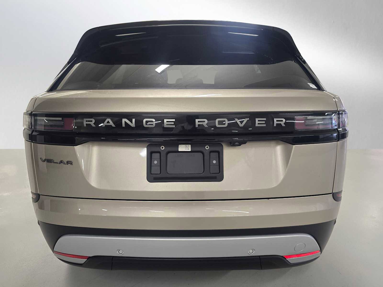 Used 2026 Land Rover Range Rover Velar S AWD/4WD image 4