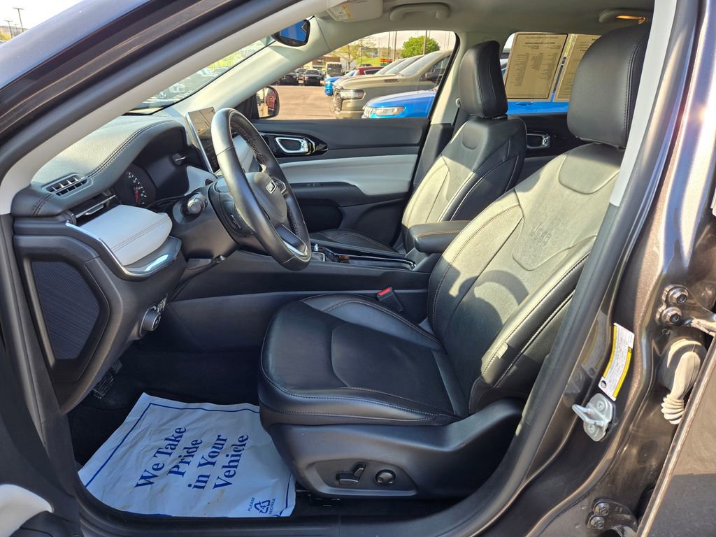 Used 2022 Jeep Compass Limited AWD/4WD image 15