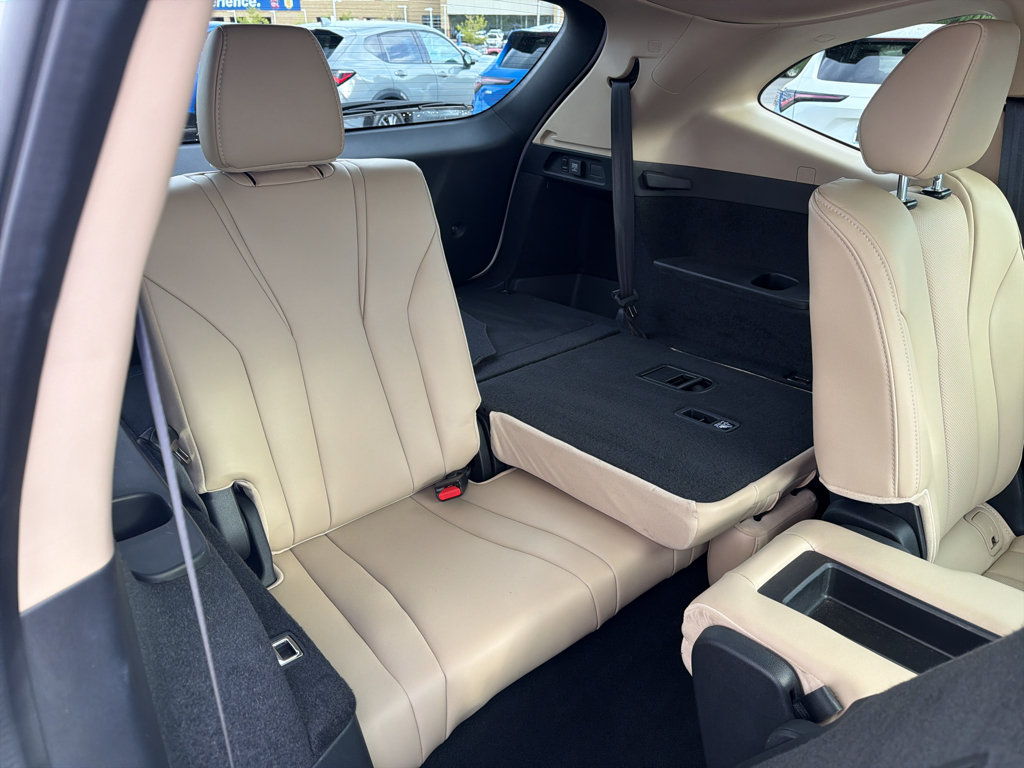 Certified 2024 Acura MDX w/ Technology Package AWD/4WD image 18