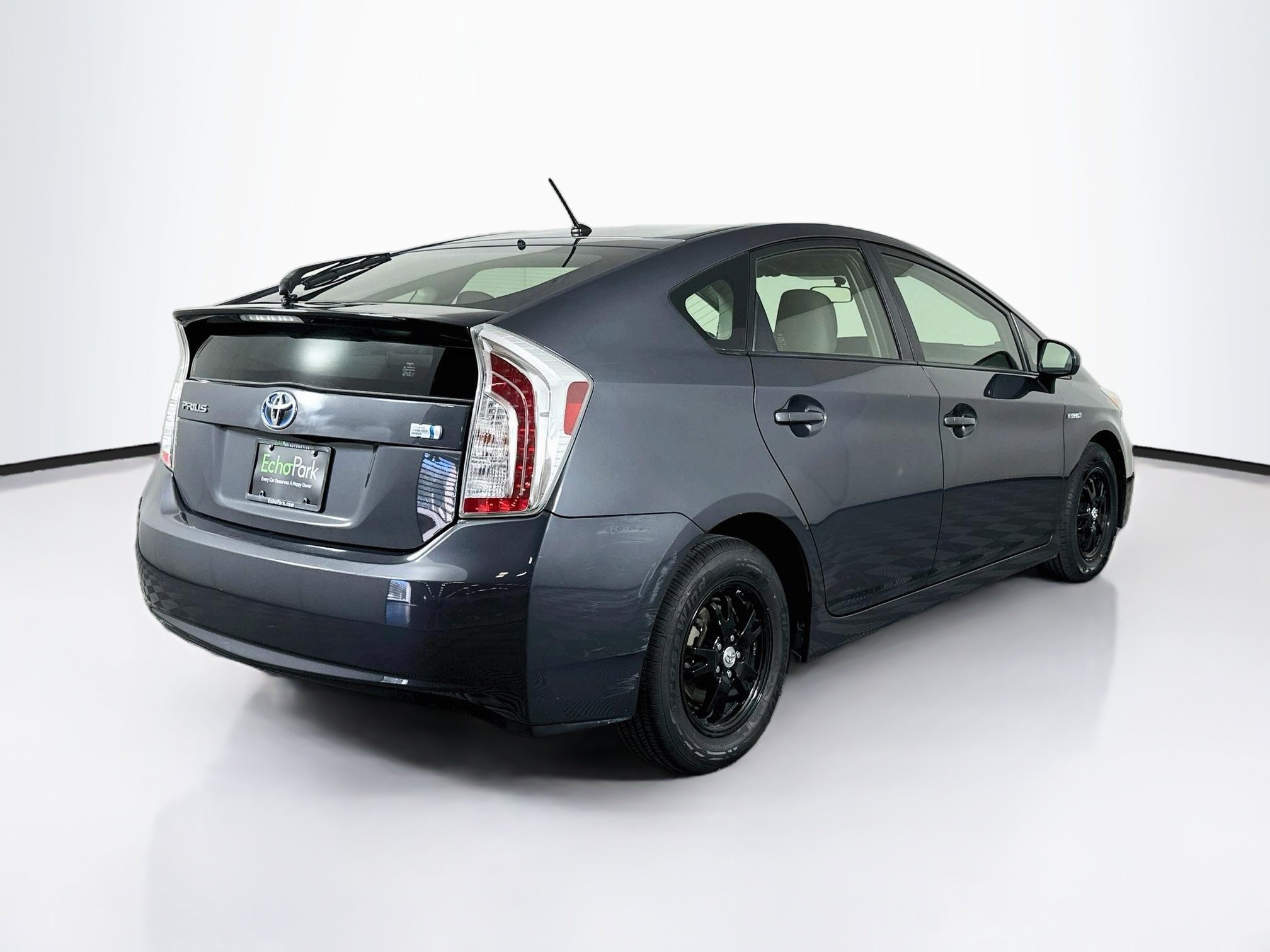 Used 2014 Toyota Prius Two FWD image 9