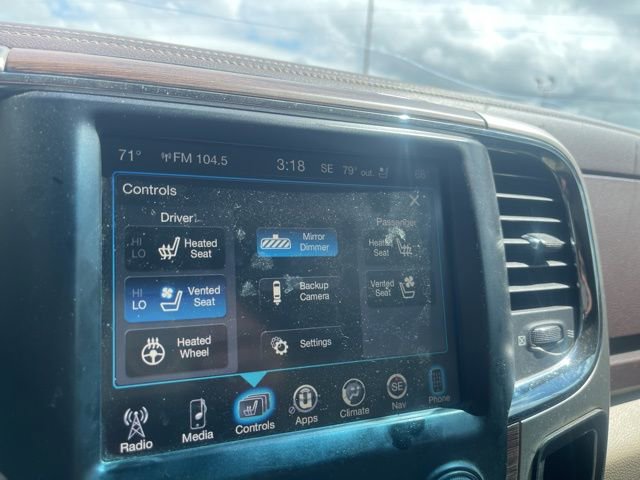 Used 2017 RAM 1500 Laramie w/ Convenience Group image 8