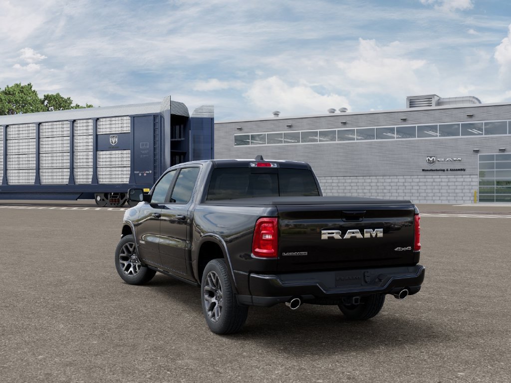 New 2026 RAM 1500 Laramie AWD/4WD image 3