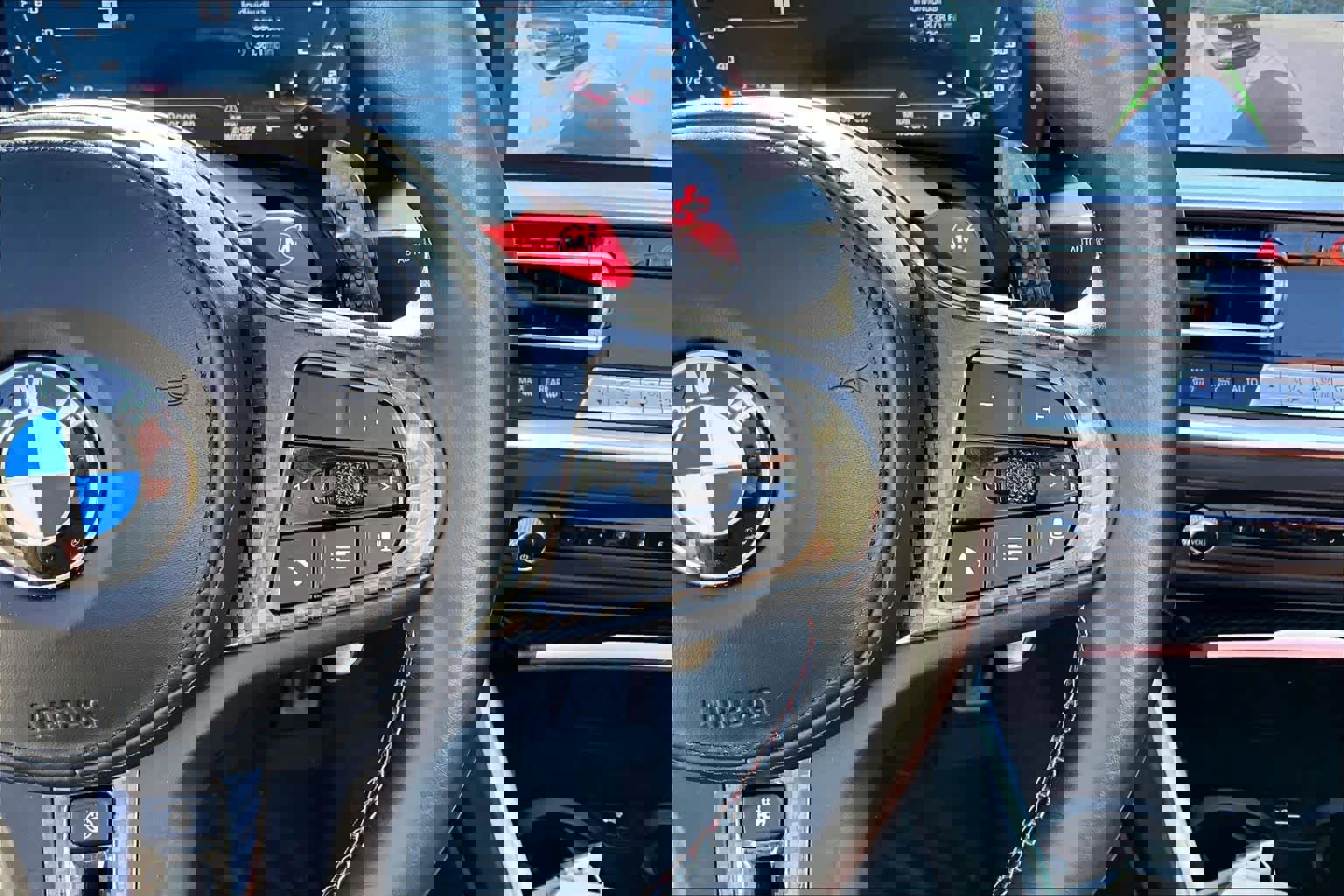 Used 2022 BMW M4 xDrive Competition w/ M Driver's Package image 22