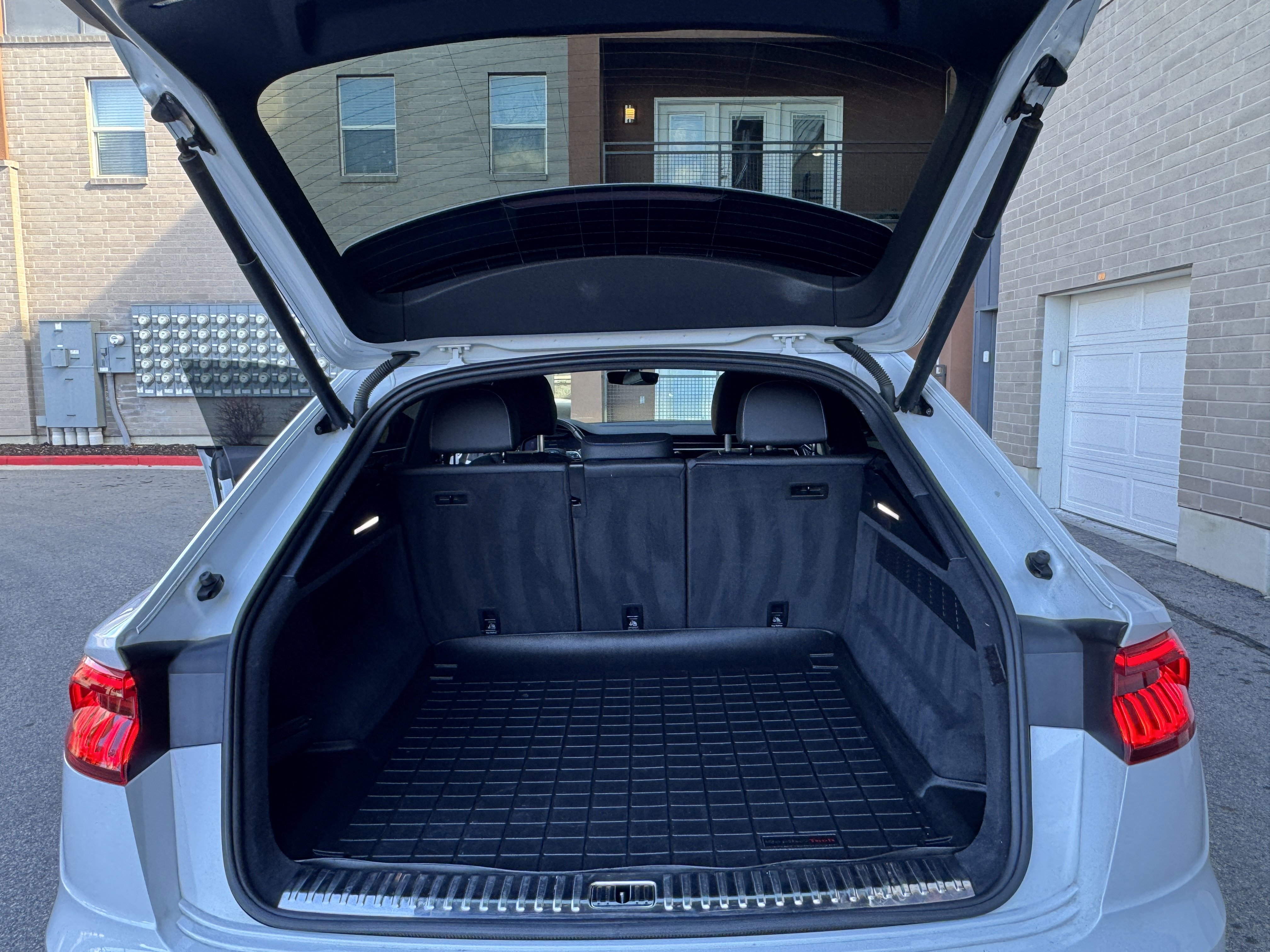 Used 2020 Audi Q8 Premium w/ Black Optic Package image 42