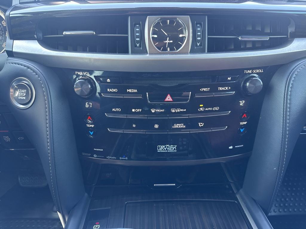 Used 2020 Lexus LX 570 4WD w/ Luxury Package image 22