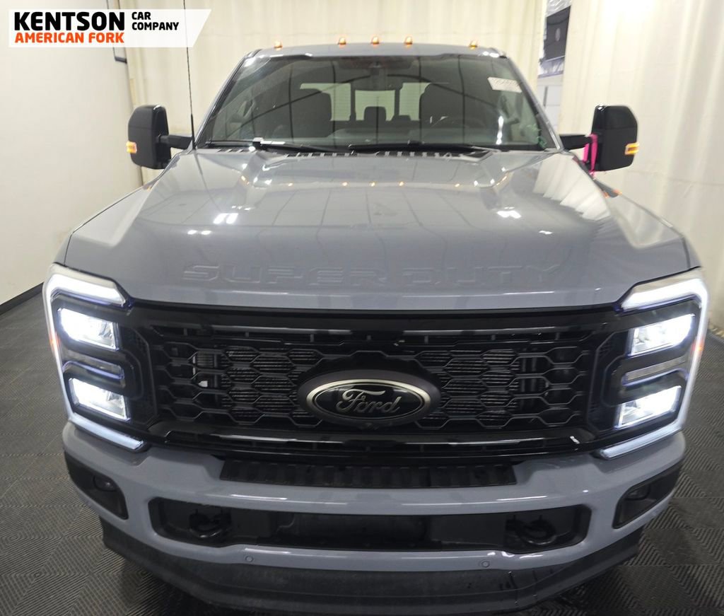 Used 2026 Ford F350 Lariat w/ Black Appearance Package AWD/4WD image 5