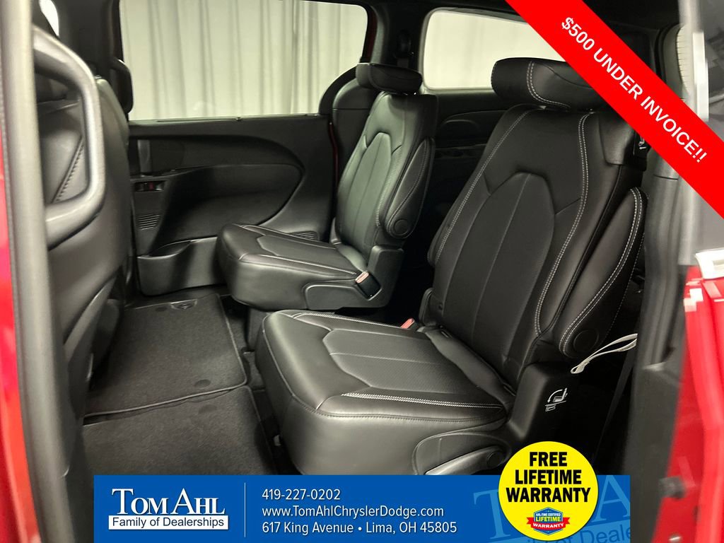 New 2026 Chrysler Voyager LX image 21