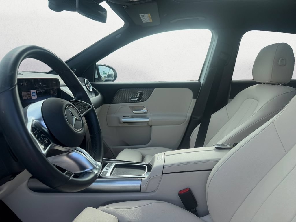 Certified 2025 Mercedes-Benz GLA 250 image 10