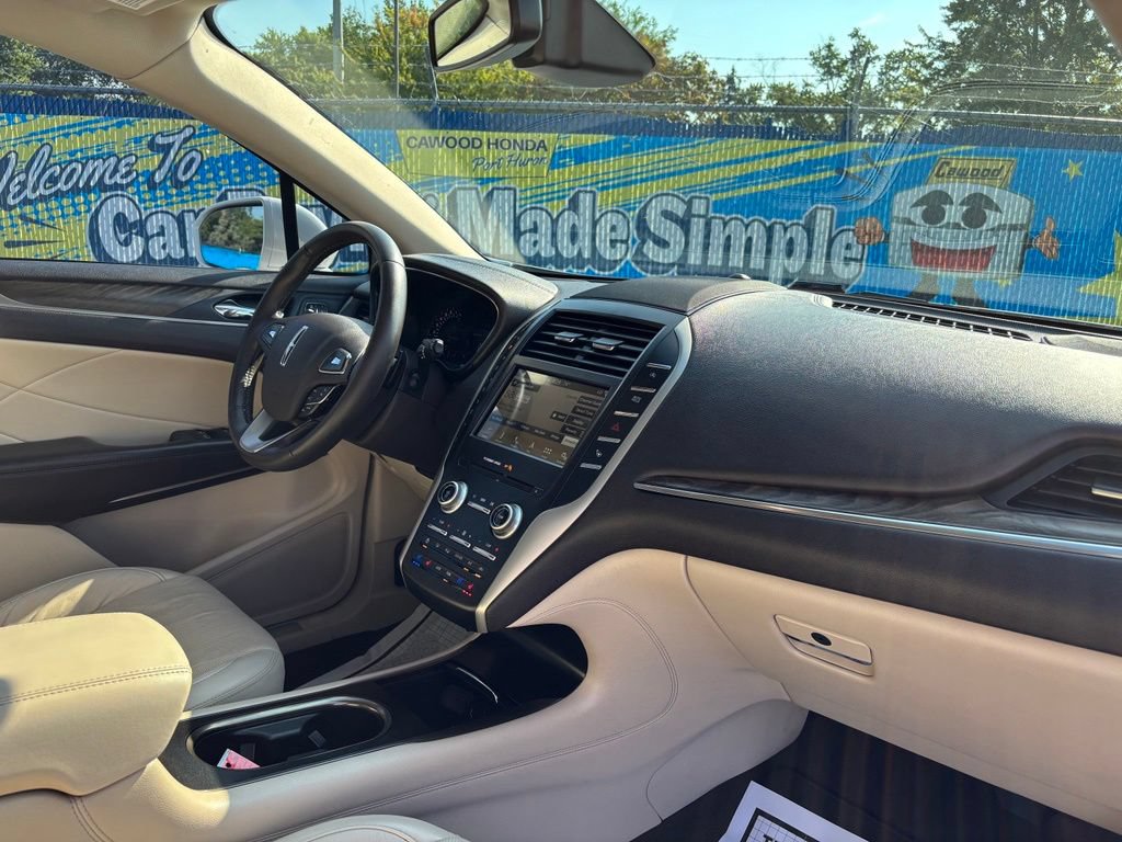 Used 2019 Lincoln MKC Reserve w/ MKC Technology Package FWD image 18