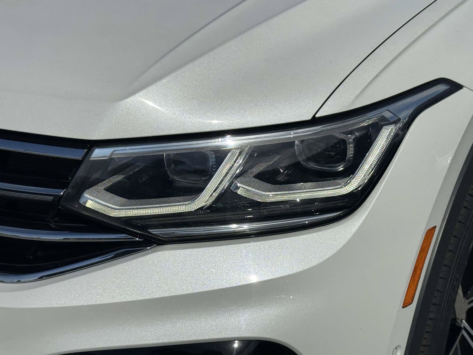 Certified 2024 Volkswagen Tiguan SEL R-Line AWD/4WD image 7