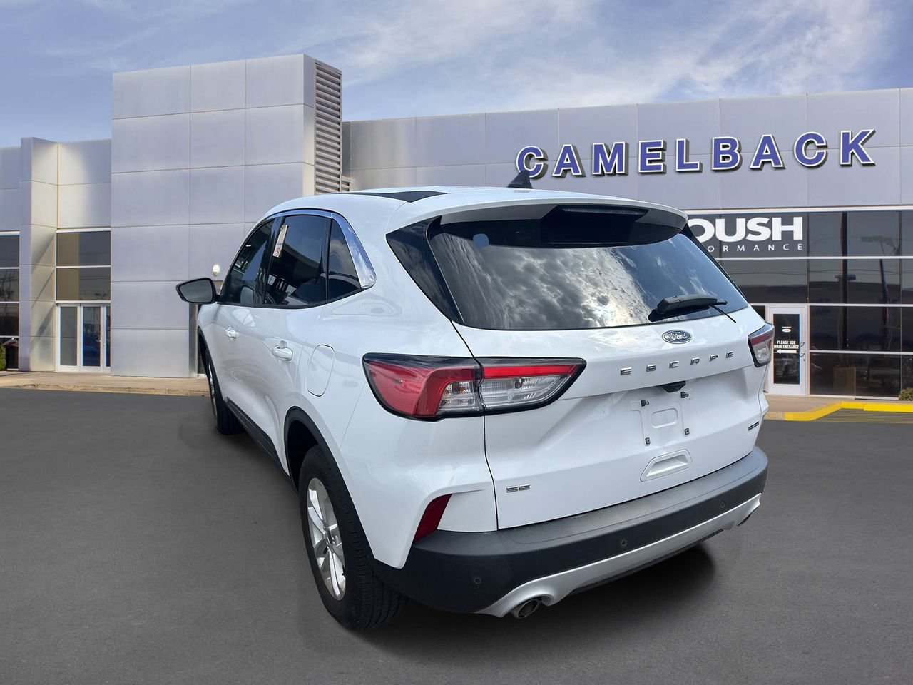 Used 2022 Ford Escape SE AWD/4WD image 6