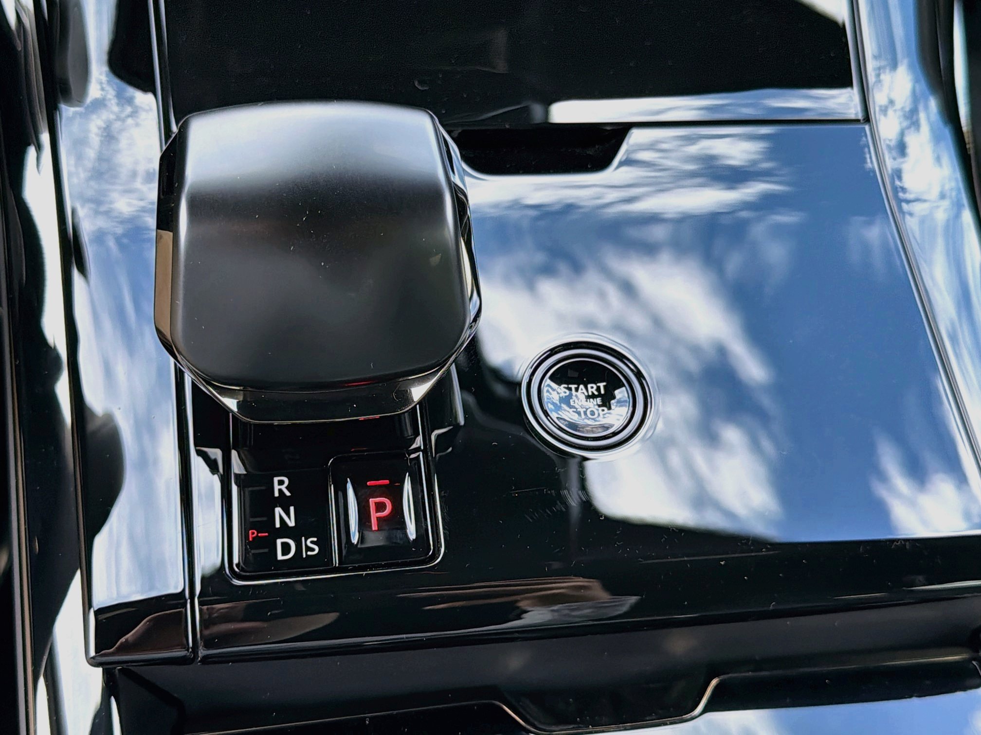 New 2027 Land Rover Range Rover Sport SV AWD/4WD image 28