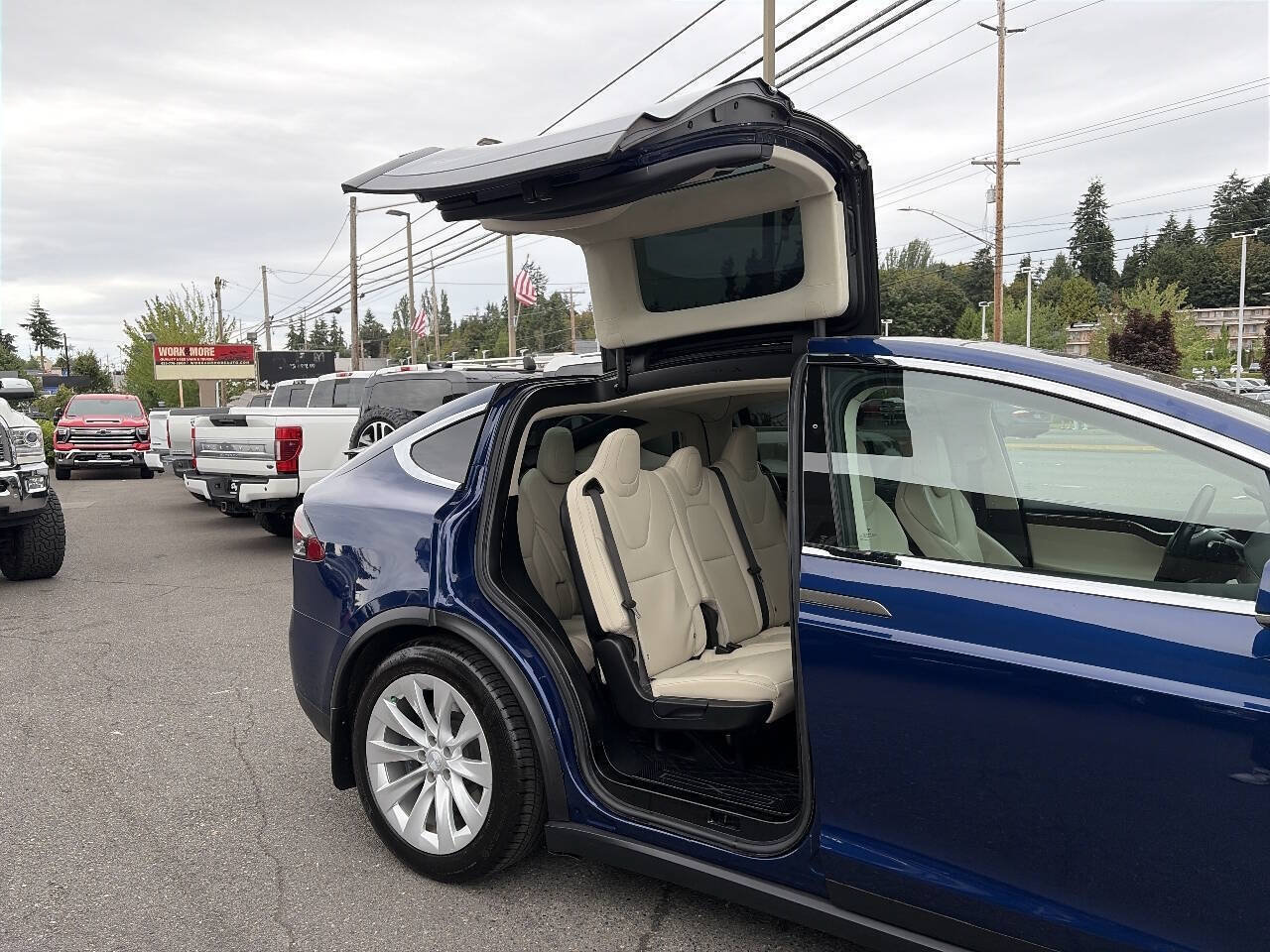 Used 2017 Tesla Model X 100D AWD/4WD image 23