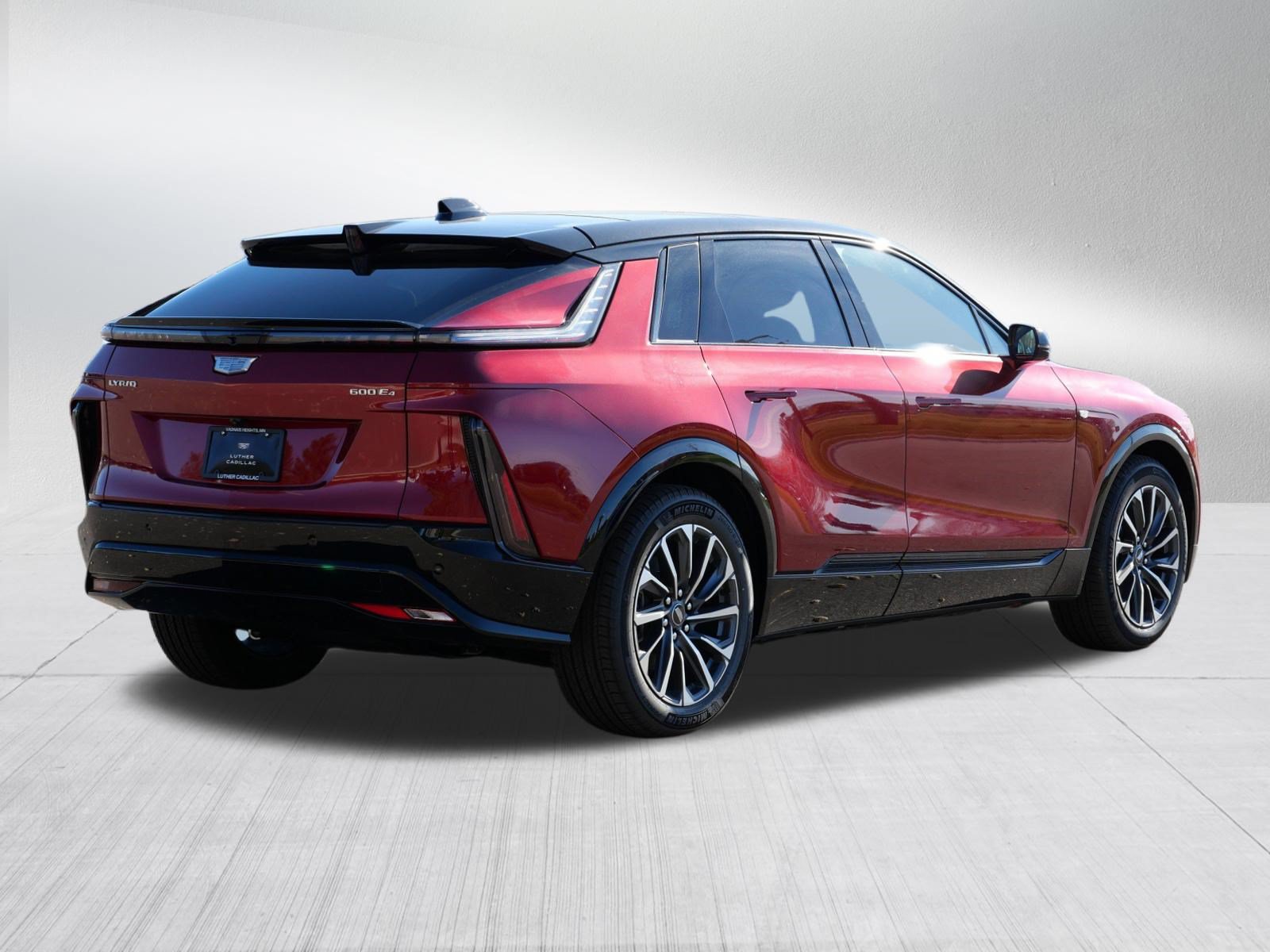 Used 2026 Cadillac Lyriq Premium Sport w/ LPO, Floor Liner Package AWD/4WD image 6