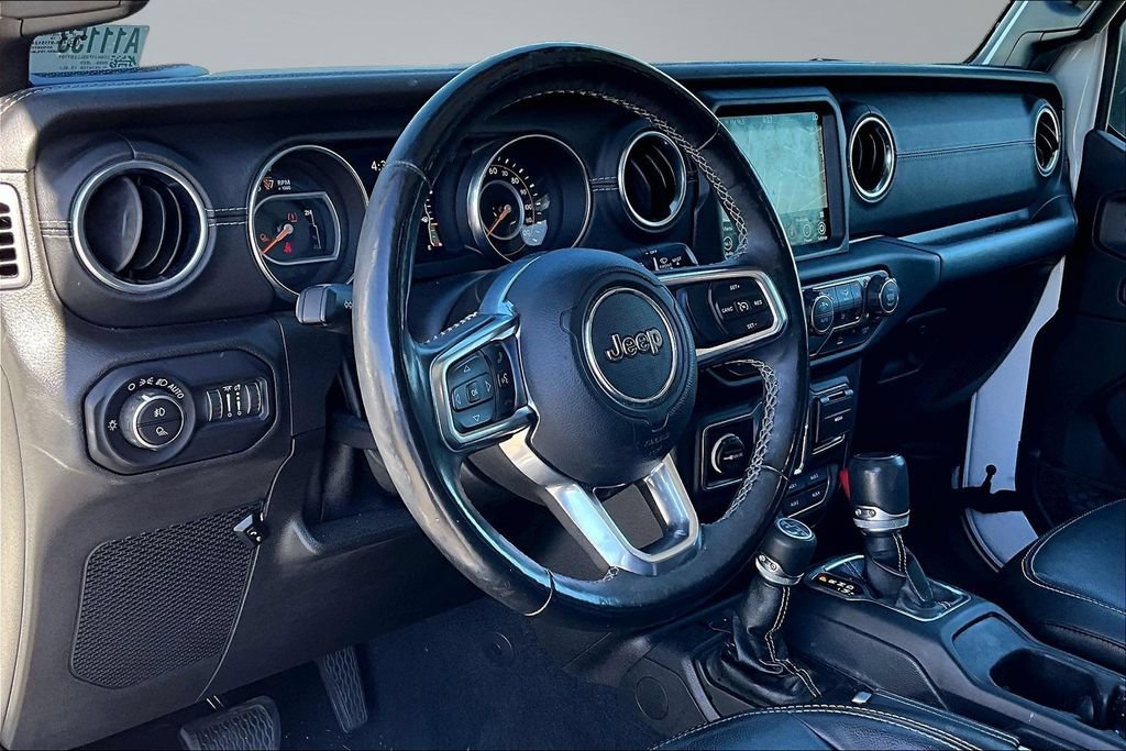 Certified 2020 Jeep Gladiator Overland AWD/4WD image 4