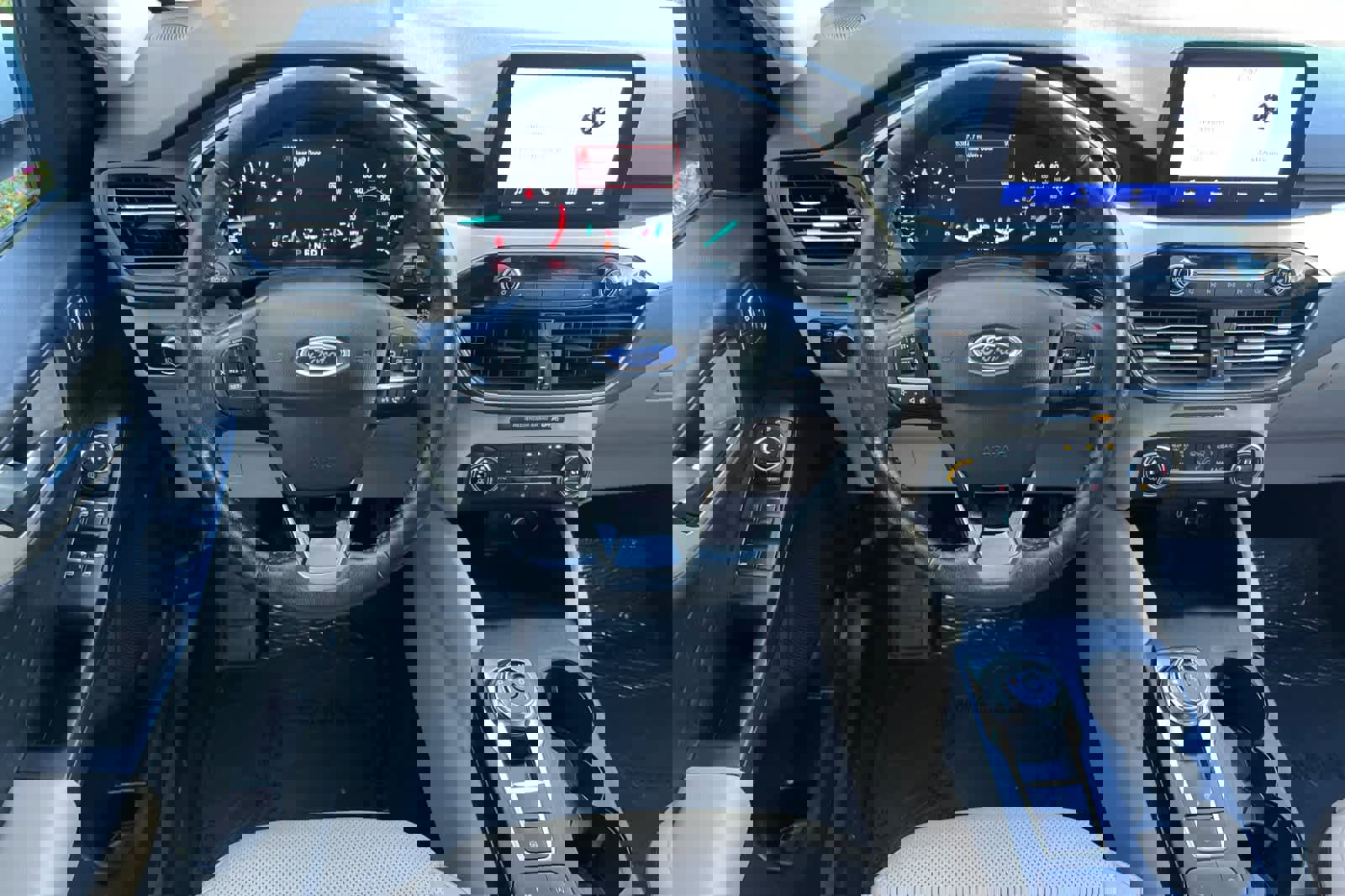 Used 2020 Ford Escape SEL image 15