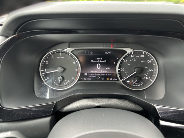 Used 2024 Nissan Pathfinder SL FWD image 12