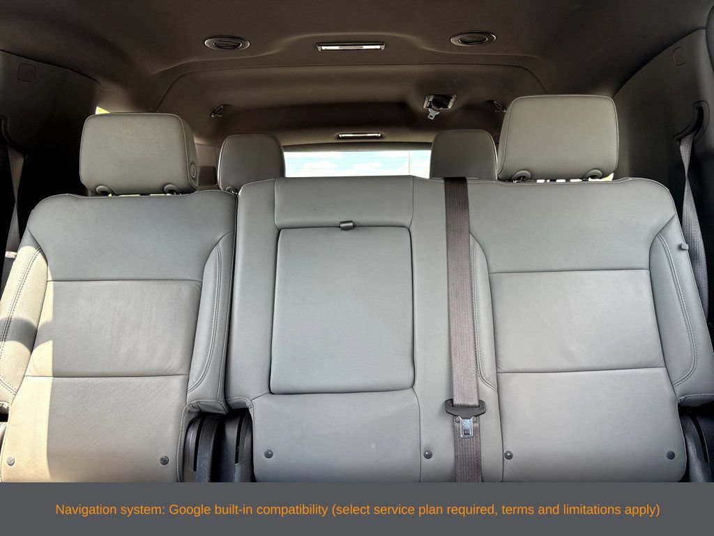 Used 2025 Chevrolet Suburban LT RWD image 7