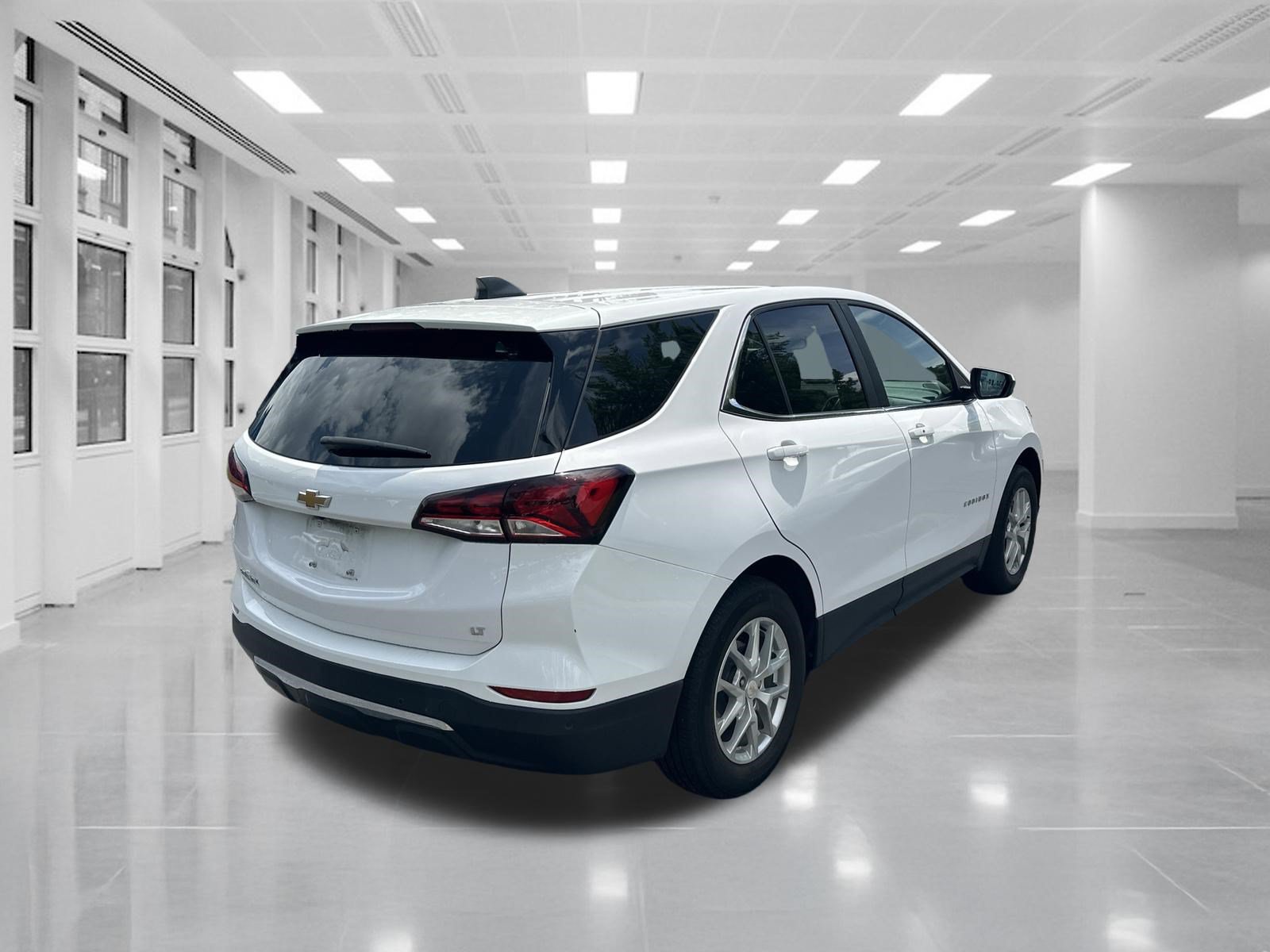 Used 2023 Chevrolet Equinox LT FWD image 5