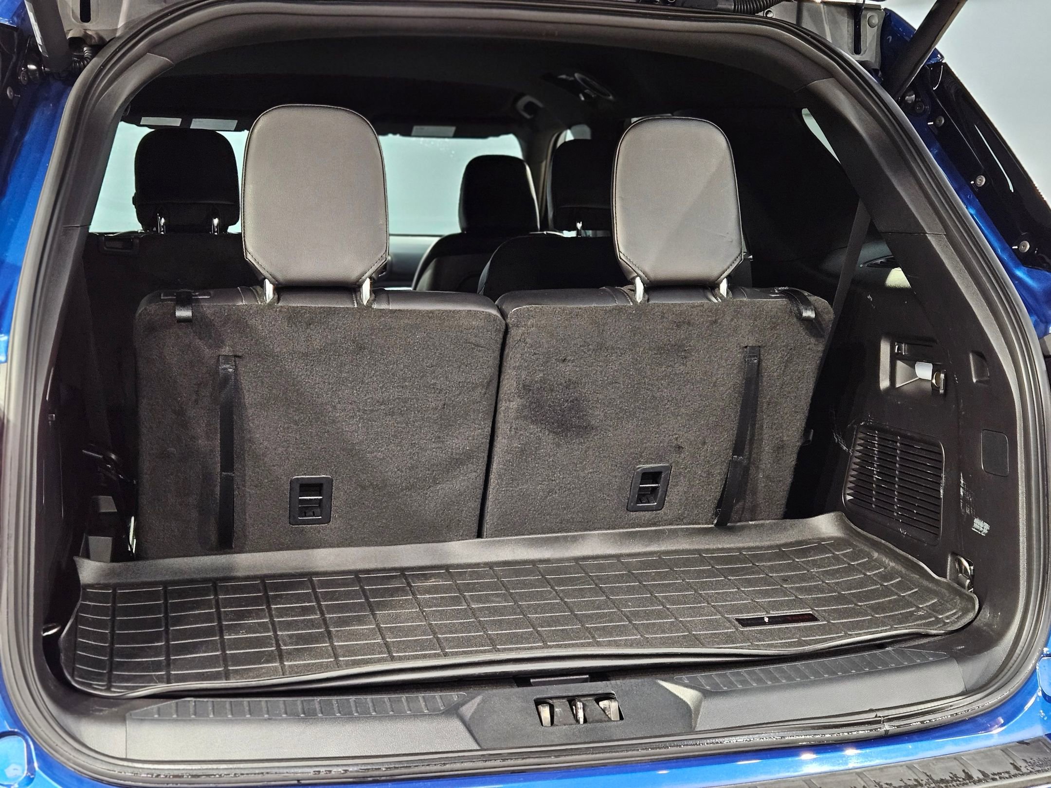 Used 2020 Ford Explorer XLT w/ Equipment Group 202A image 18