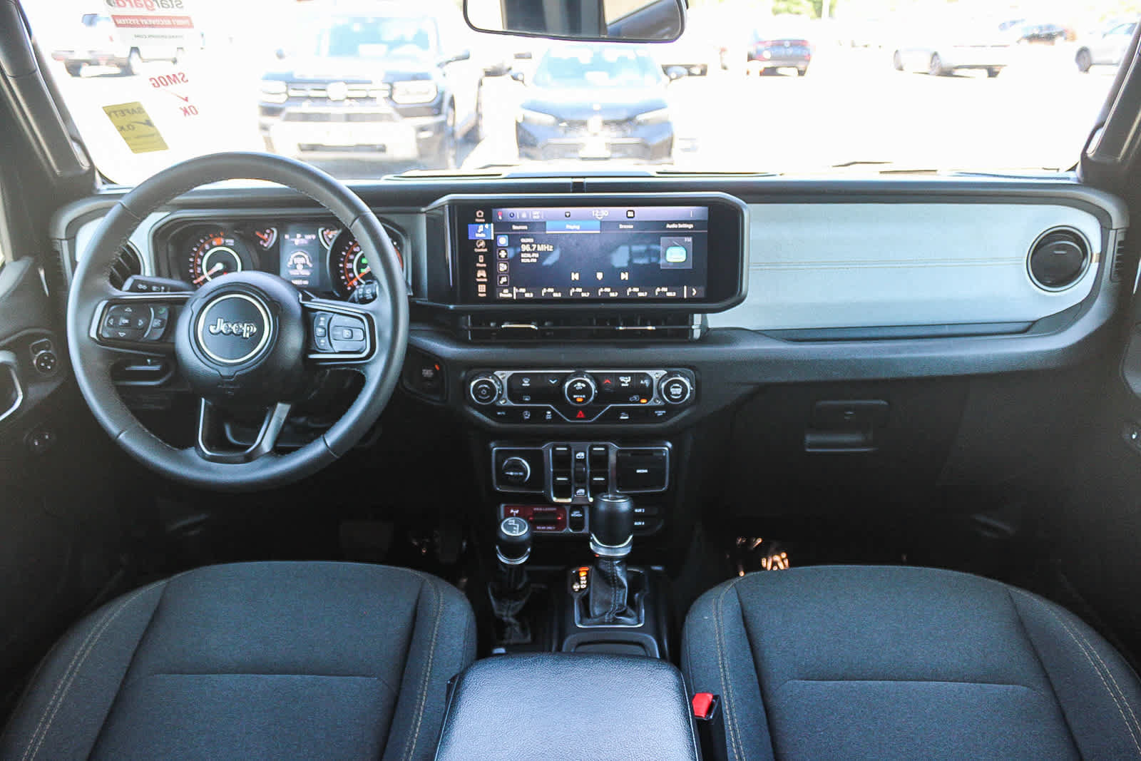 Used 2025 Jeep Wrangler Unlimited Sport AWD/4WD image 12