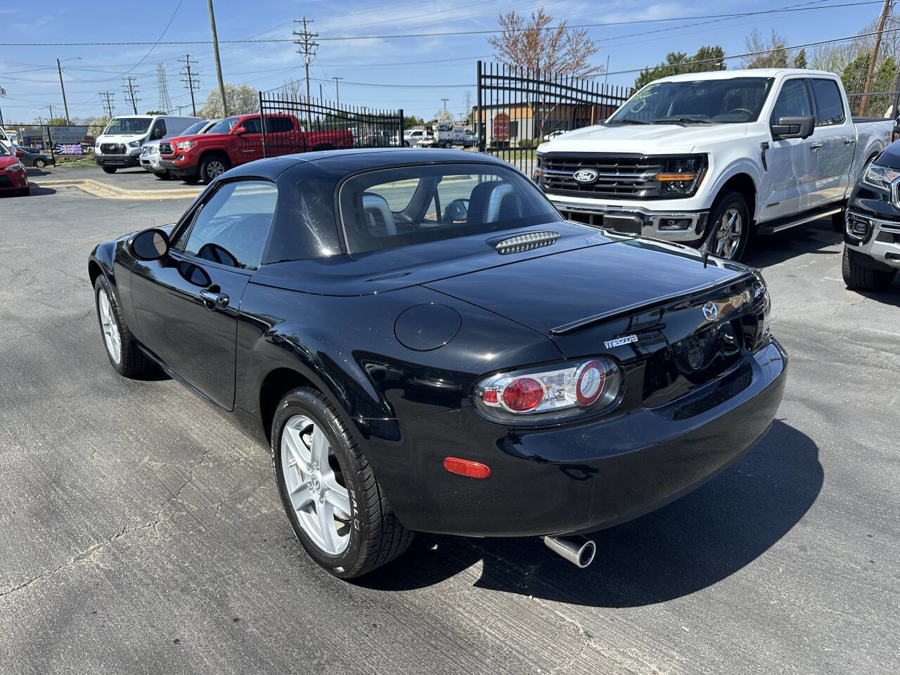 Used 2008 MAZDA MX-5 Miata Sport image 7