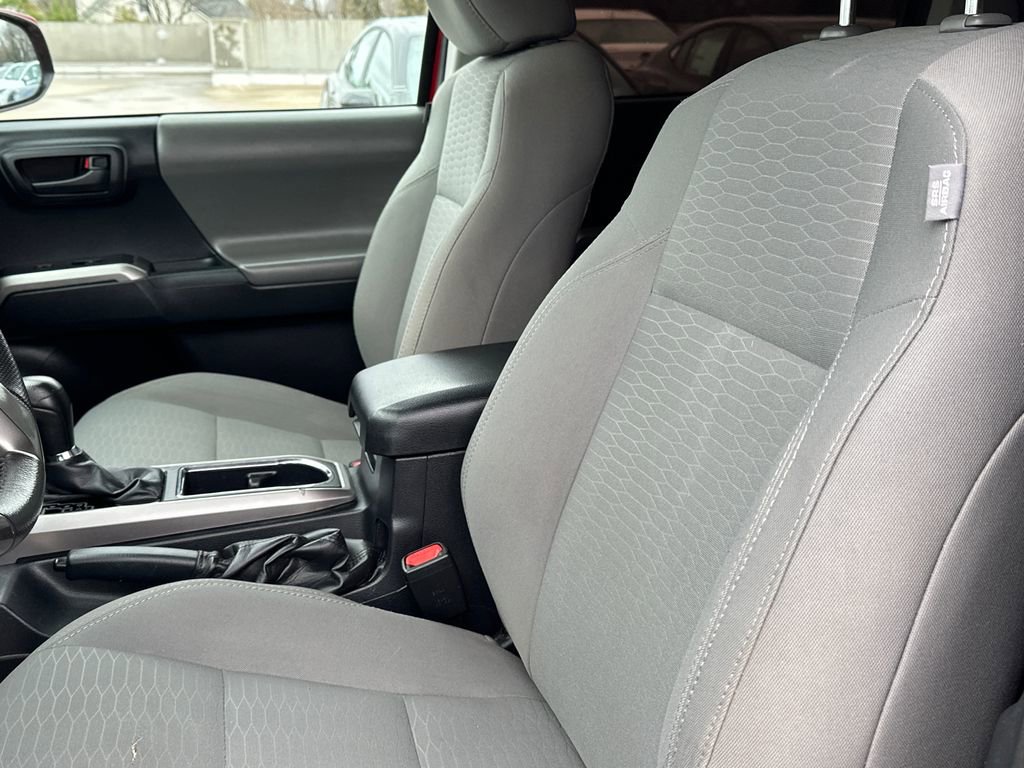 Used 2017 Toyota Tacoma SR5 w/ Tow Package image 16