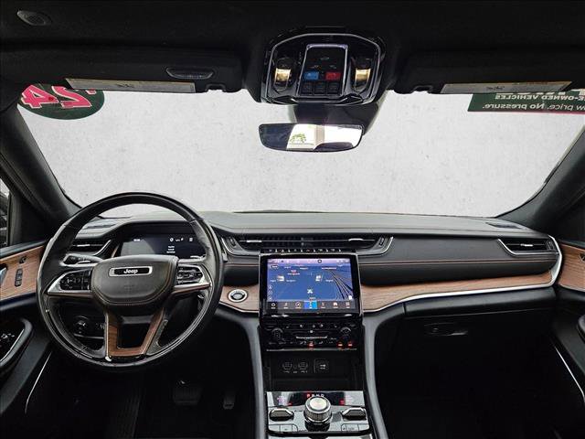 Used 2021 Jeep Grand Cherokee L Summit w/ Luxury Tech Group V image 19