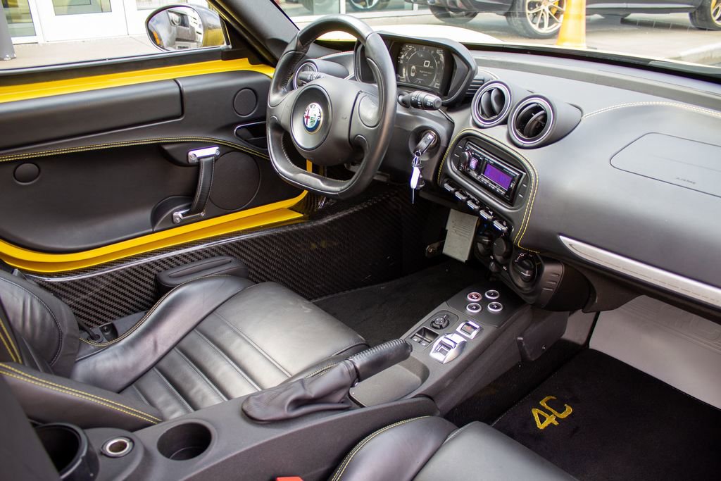 Used 2016 Alfa Romeo 4C Spider w/ Spider Track Package 4 RWD image 13