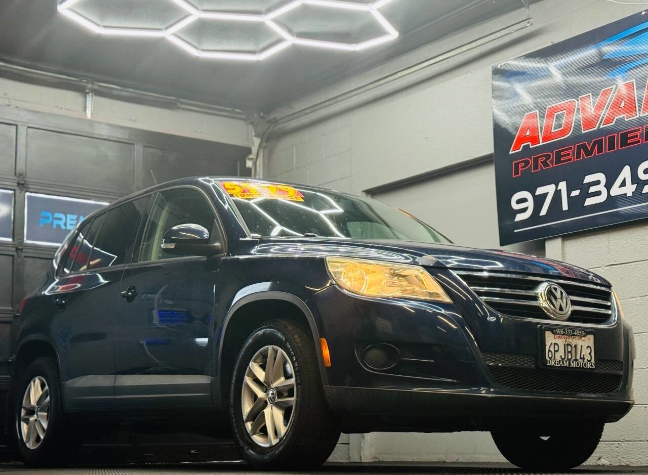 Used 2011 Volkswagen Tiguan SE